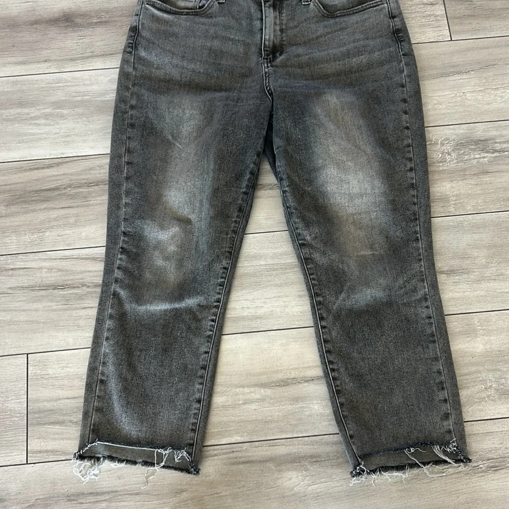 Judy Blue Slim Fit crop jeans in black wash size 31